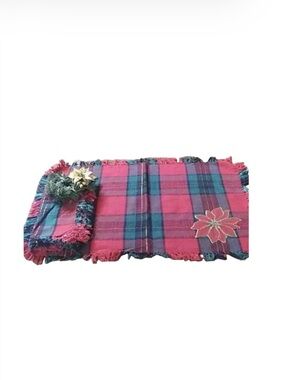 Christmas Red Plaid Fringed Embroidered Place Mat Set
